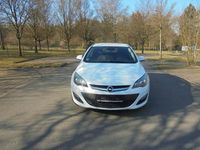 Gebraucht Opel Astra 110 PS (80 kW) 2014 Weiß Limousine