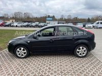 Gebraucht Ford Focus Style 101 PS (74 kW) 2007 Schwarz Limousine