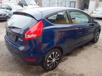 Gebraucht Ford Fiesta Trend 90 PS (66 kW) 2009 Blau Kleinwagen