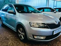 Gebraucht Skoda Rapid Ambition 105 PS (77 kW) 2014 Silber Kleinwagen
