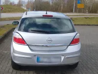 Usata Opel Astra 90 CV (66 kW) 2007 Argento Utilitaria