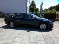 Gebraucht VW Arteon 150 PS (110 kW) 2018 Schwarz Kleinwagen