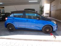 Gebraucht Toyota Yaris Hybrid 75 PS (55 kW) 2017 Blau Limousine