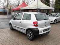 Gebraucht VW Fox Basis 54 PS (39 kW) 2007 Silber Kleinwagen
