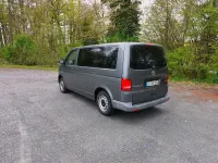 Używany VW Caravelle 140 KM (102 kW) 2011 Szary Van