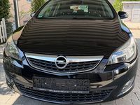 Gebraucht Opel Astra Design Edition 140 PS (102 kW) 2010 Schwarz Limousine