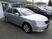 Gebraucht Skoda Octavia 105 PS (77 kW) 2012 Silber metallic Kombi