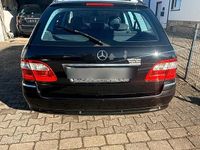 Gebraucht Mercedes E270 224 PS (164 kW) 2005 Schwarz Kombi