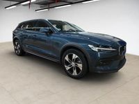 Gebraucht Volvo V60 CC Ultimate 250 PS (183 kW) 2024 Blau Kombi