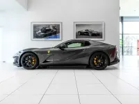Gebraucht Ferrari 812 795 PS (584 kW) 2023 Grau Cabrio