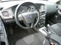 Gebraucht Volvo V40 You! 120 PS (88 kW) 2014 Weiß Limousine