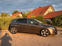 Gebraucht Peugeot 308 Allure 110 PS (80 kW) 2017 Grau Kleinwagen