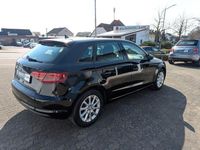 Gebraucht Audi A3 Attraction 110 PS (80 kW) 2016 Schwarz Limousine