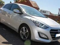 Gebraucht Hyundai i30 GO! 135 PS (99 kW) 2016 Silber Limousine