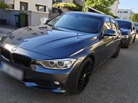 Gebraucht BMW 320 Sport Line 185 PS (136 kW) 2012 Schwarz Limousine