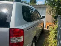 Gebraucht Kia Carnival 194 PS (142 kW) 2009 Silber Van / Kleinbus