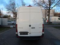 Używany Mercedes Sprinter 190 KM (139 kW) 2018 Biały Van