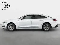Gebraucht Audi A5 Sport 204 PS (150 kW) 2025 Gletscherweiß metallic Limousine