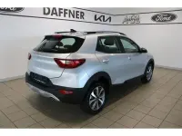 Second-hand Kia Stonic Vision 101 CP (74 kW) 2024 Argintiu SUV