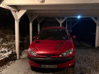 Gebraucht Peugeot 206 75 PS (55 kW) 2008 Schwarz Limousine