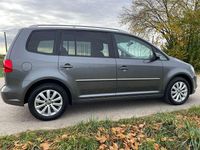 Gebraucht VW Touran Highline 140 PS (102 kW) 2012 Pepper grey metallic Van / Kleinbus