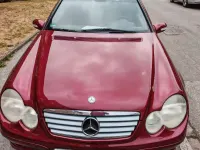 Gebraucht Mercedes C180 129 PS (94 kW) 2003 Rot Coupé
