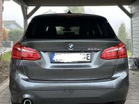 Gebraucht BMW 225 Advantage 136 PS (100 kW) 2019 Grau Kombi