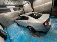 Gebraucht VW Passat 140 PS (102 kW) 2006 Silber Limousine