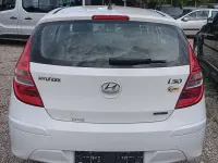 Gebraucht Hyundai i30 Classic 90 PS (66 kW) 2011 Weiss Kombi