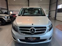 Gebraucht Mercedes V220 163 PS (119 kW) 2019 Silber Van / Kleinbus