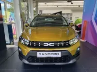Neu Dacia Sandero Expression 122 PS (89 kW) 2026 Amber yellow Limousine