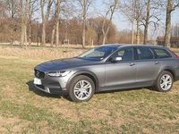 Używany Volvo V90 CC 190 KM (139 kW) 2018 Szary Kombi