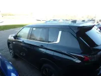 Neu Mitsubishi Outlander P-HEV Plus 306 PS (225 kW) 2026 Schwarz SUV