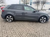Gebraucht Audi A3 S-Line 150 PS (110 kW) 2018 Grau Limousine