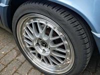 Gebraucht Mercedes 190 122 PS (89 kW) 1991 Blau Limousine