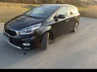 Gebraucht Kia Carens Spirit 141 PS (103 kW) 2017 Schwarz Van / Kleinbus