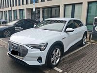 Gebraucht Audi e-tron S-Line 300 kW (408 PS) 2022 Weiß SUV