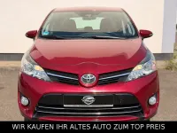 Gebraucht Toyota Verso 147 PS (108 kW) 2017 Rot Van / Kleinbus