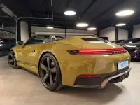 Neu Porsche 992 541 PS (397 kW) 2026 Olive neo Cabrio