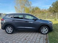 Gebraucht Hyundai Tucson Select 132 PS (97 kW) 2019 Grau SUV