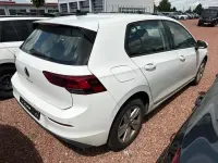 Gebraucht VW Golf VIII Life 131 PS (96 kW) 2023 Pure white Limousine