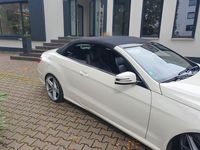Gebraucht Mercedes E220 AMG 170 PS (125 kW) 2011 Weiß Cabrio