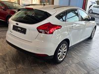 Gebraucht Ford Focus Titanium 120 PS (88 kW) 2017 Weiß Limousine