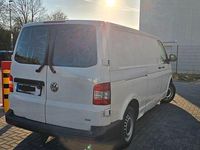 Gebraucht VW Transporter 101 PS (74 kW) 2014 Weiß Van