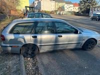 Gebraucht Volvo V40 90 PS (66 kW) 2000 Silber Kombi