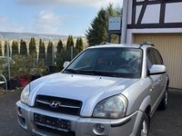 Gebraucht Hyundai Tucson GLS 141 PS (103 kW) 2005 Silber SUV