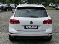 Gebraucht VW Touareg Terrain Tech 262 PS (192 kW) 2016 Weiß SUV