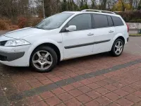 Gebraucht Renault Mégane Dynamique 103 PS (75 kW) 2007 Weiß Limousine