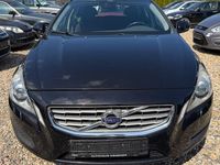 Gebraucht Volvo V60 Momentum 136 PS (100 kW) 2013 Schwarz Kombi