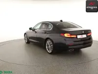 Gebraucht BMW 520 Performance 190 PS (139 kW) 2022 Black sapphire Limousine